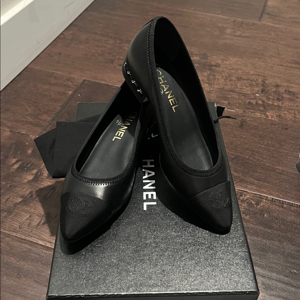 CHANEL chained heel flat